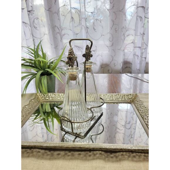 Vintage Mikasa Cruet Set, Oil & Vinegar, Grape Stopper, Silver Plate Holder - Picture 7 of 7